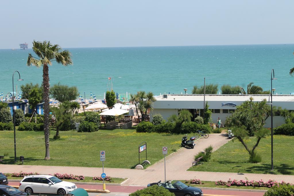 Casavacanze Castelli Di Sabbia Porto SantʼElpidio Exterior foto
